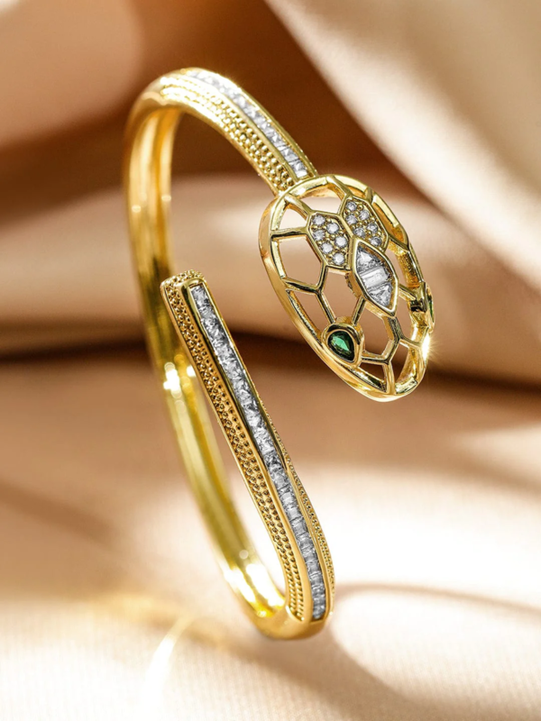 22K Gold-Plated Panther Head Bracelet